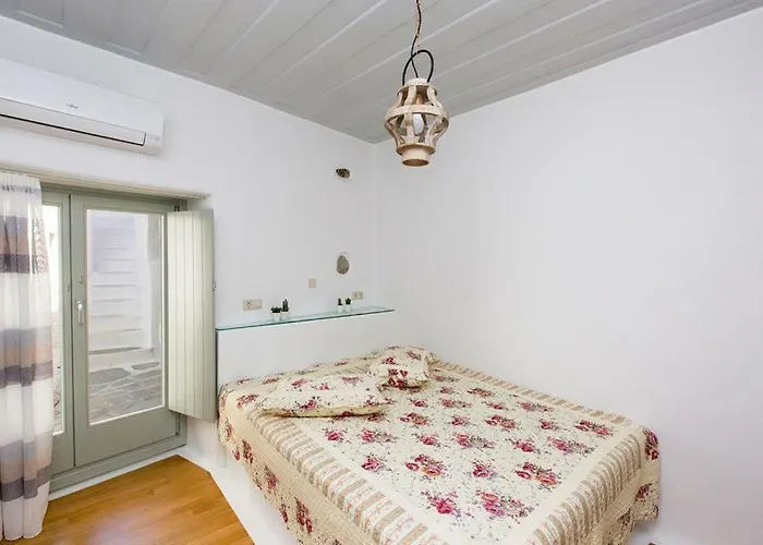 Aegean White * Naxos City