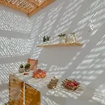 Apartment Aegean White