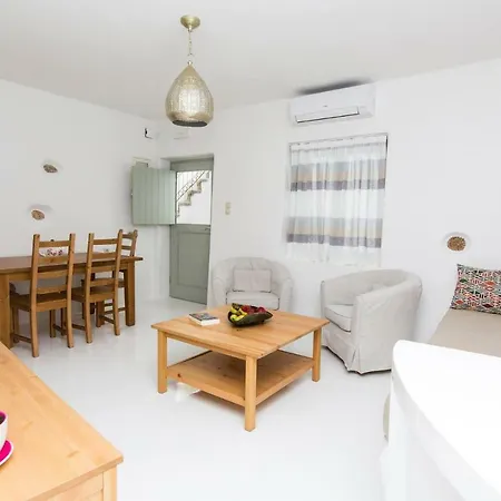 Aegean White Apartamento Naxos City